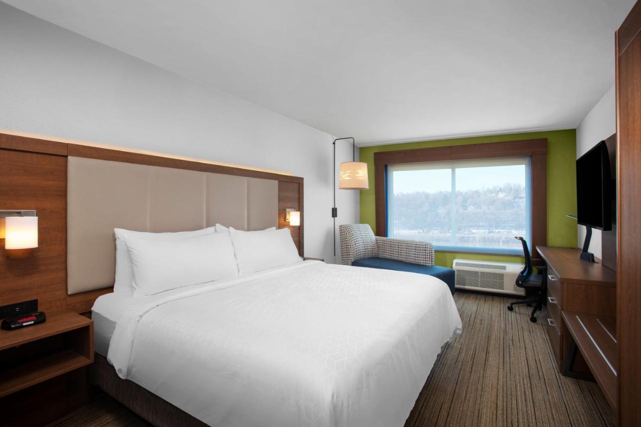 Holiday Inn Express Charleston-Civic Center By Ihg Екстериор снимка