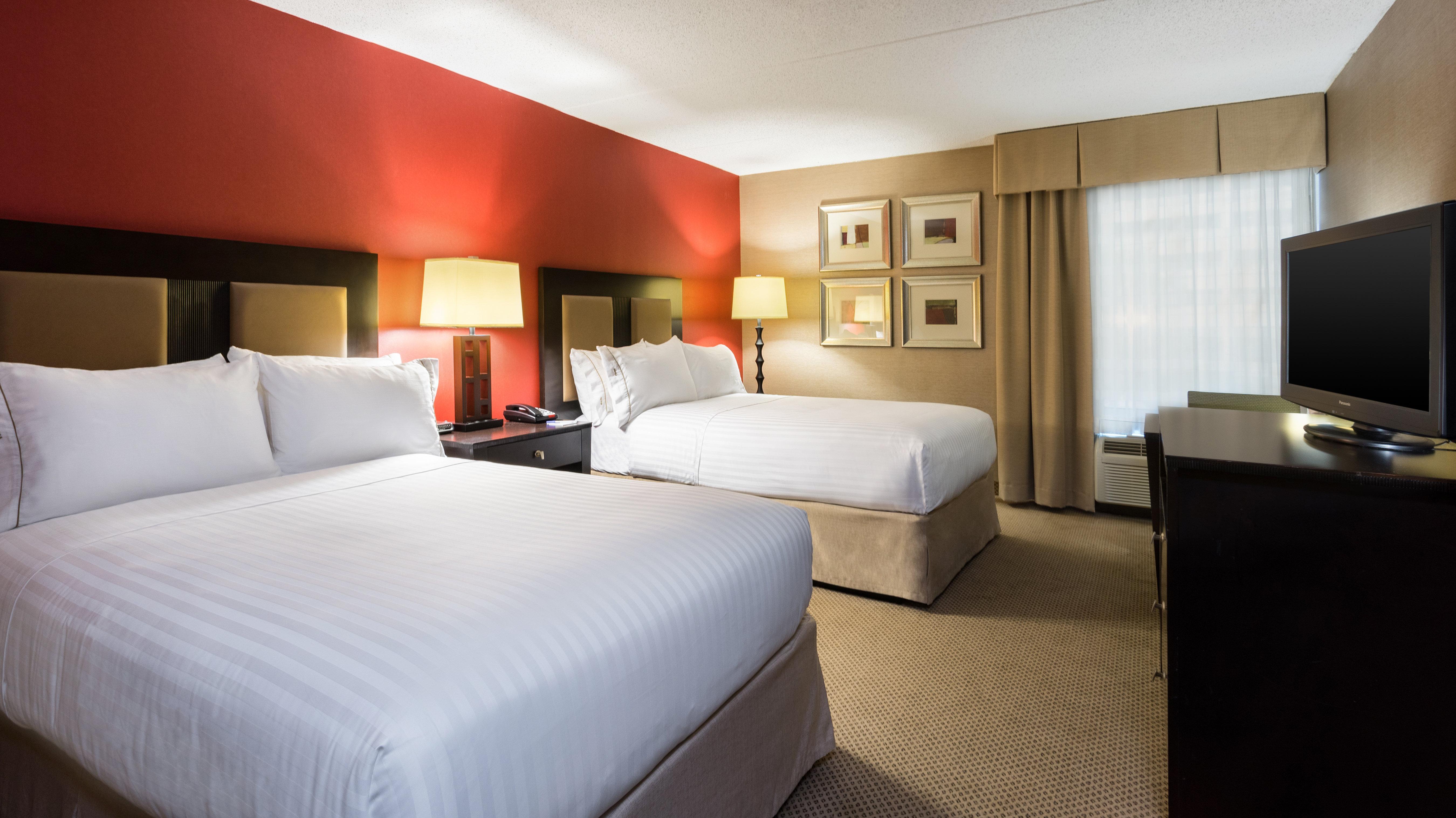 Holiday Inn Express Charleston-Civic Center By Ihg Екстериор снимка