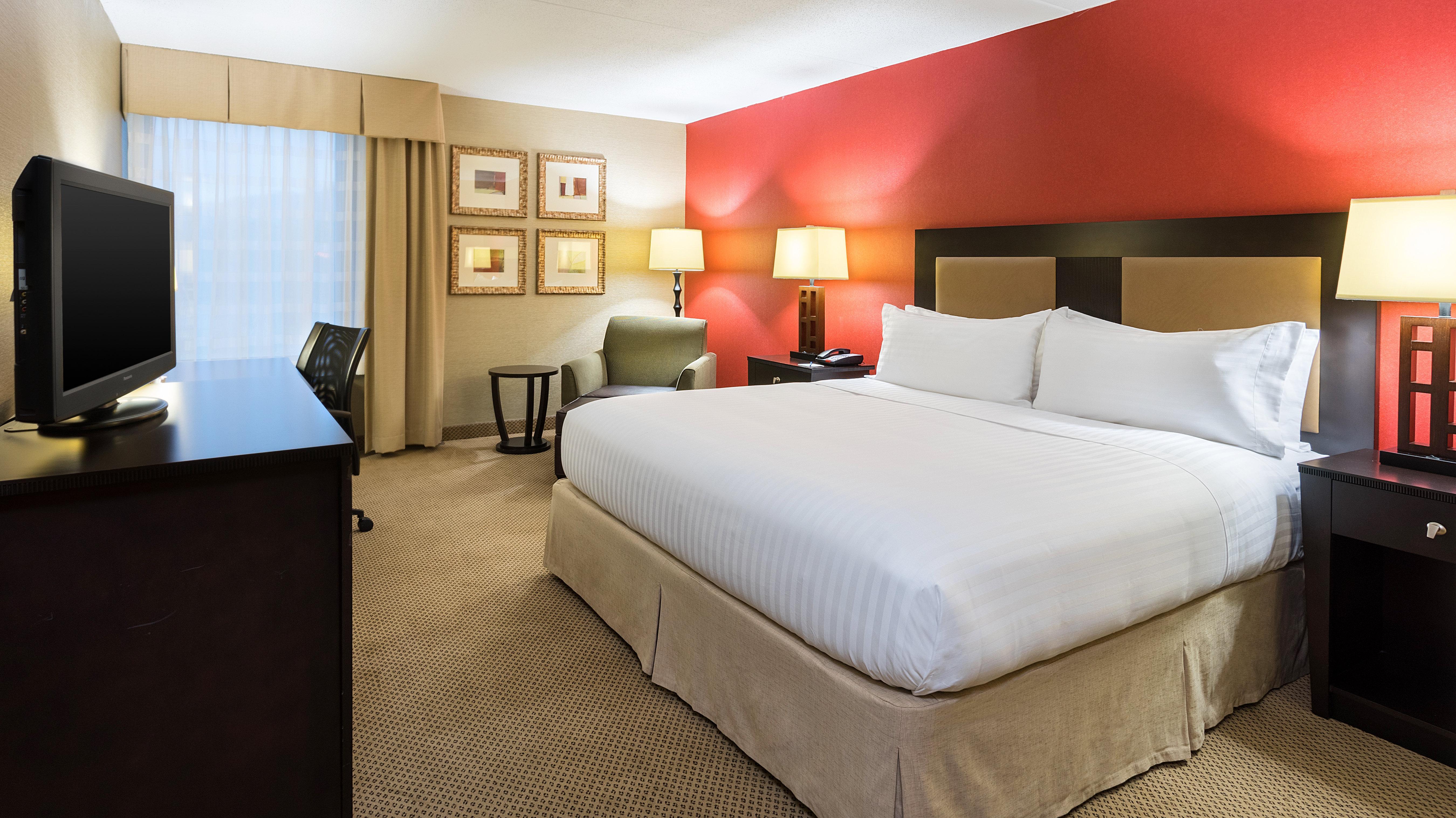 Holiday Inn Express Charleston-Civic Center By Ihg Екстериор снимка