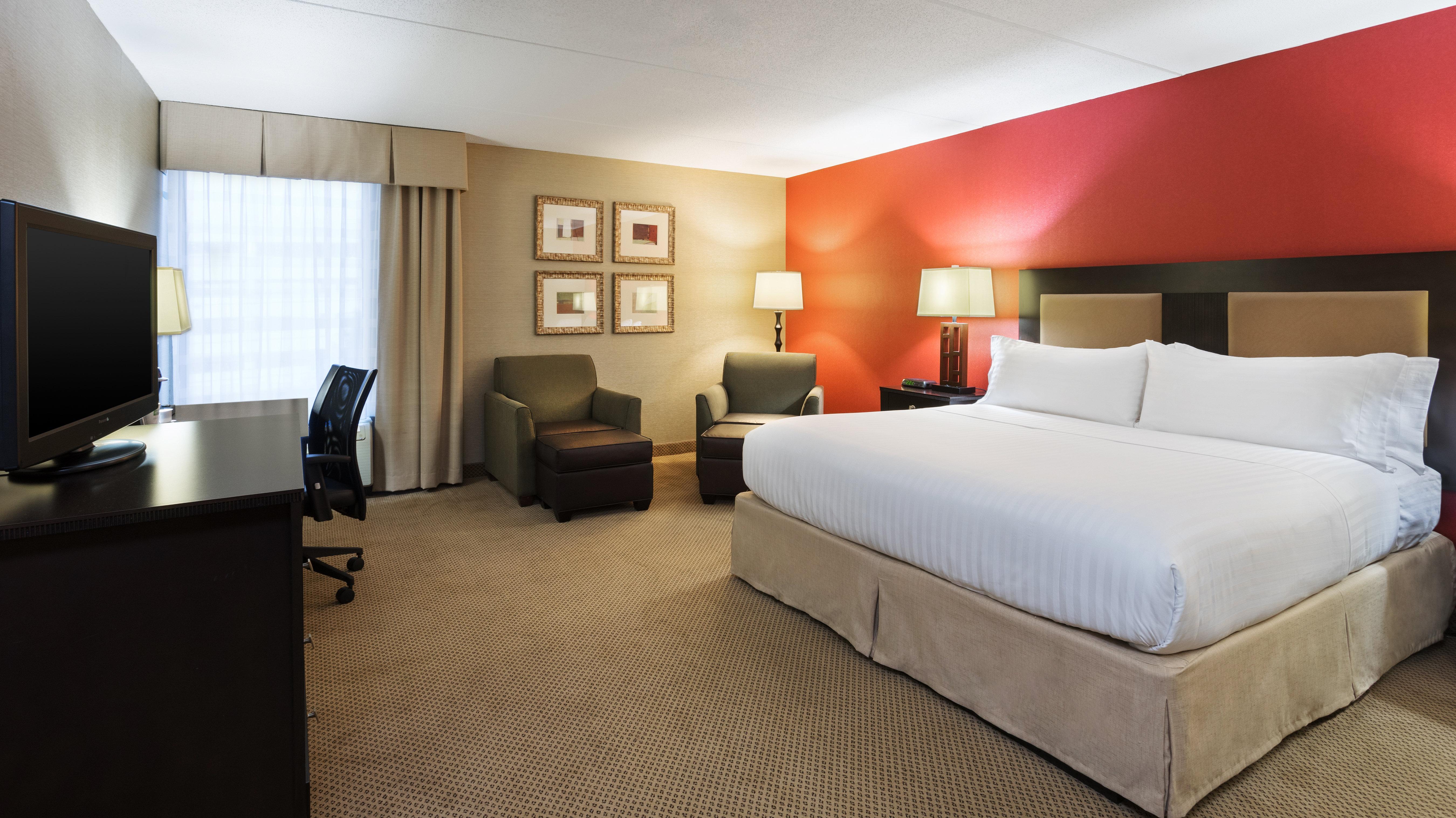 Holiday Inn Express Charleston-Civic Center By Ihg Екстериор снимка